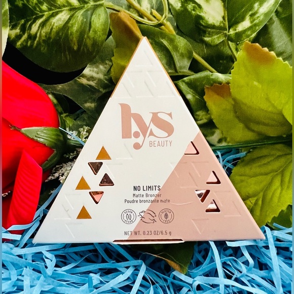 NIB LYS Beauty No Limits Matte Bronzer in Motivate - Light - Picture 1 of 12